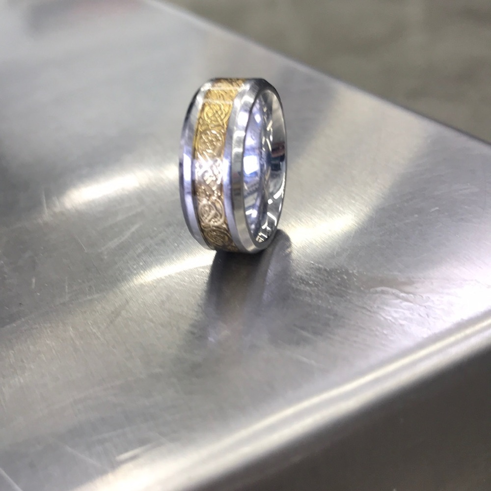 Gold ring